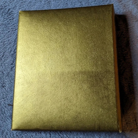 Hallmark Thoughtfulness Album-Vintage 60s gold scrapbook/Card Organizer-Pockets - Picture 9 of 15